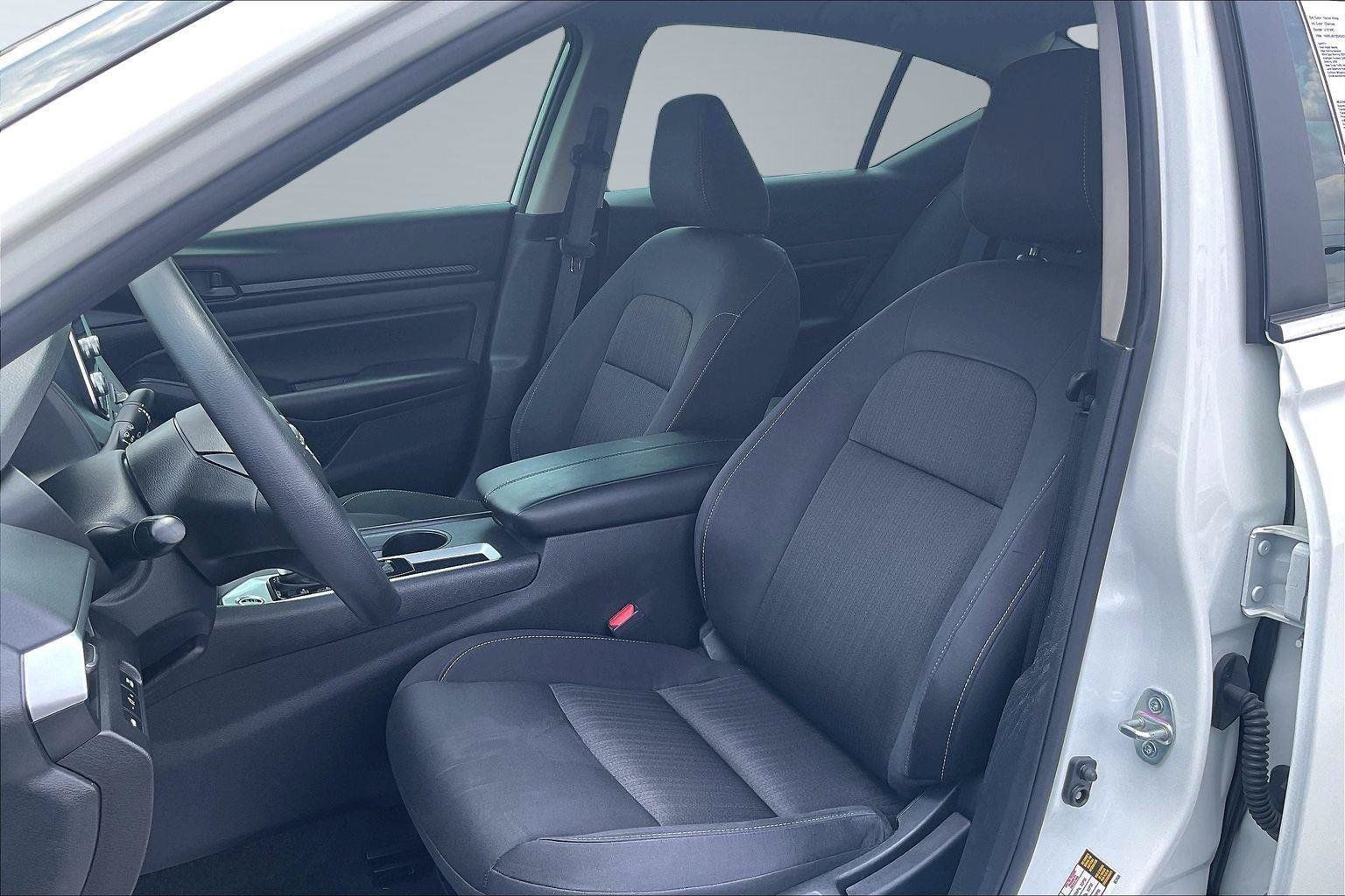 Certified 2025 Nissan Altima 2.5 S FWD image 25