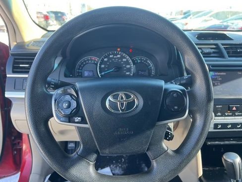 Used 2014 Toyota Camry SE image 13