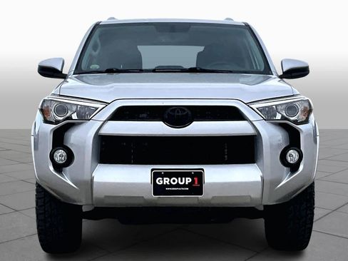 Used 2017 Toyota 4Runner SR5 image 3