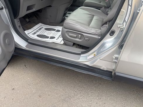 Used 2011 Honda CR-V EX-L image 26
