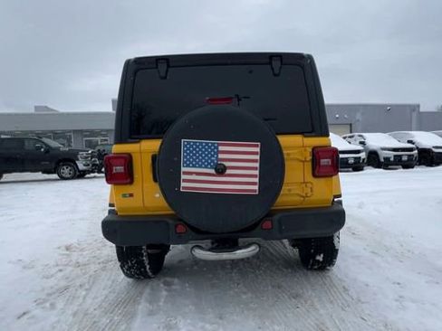 Used 2019 Jeep Wrangler Unlimited Sahara w/ Dual Top Group image 7