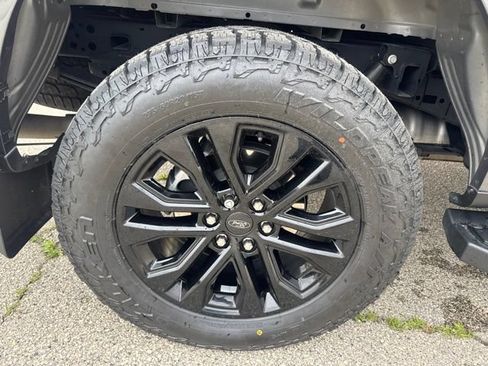 Used 2025 Ford F150 Lariat w/ Equipment Group 502A High AWD/4WD image 21