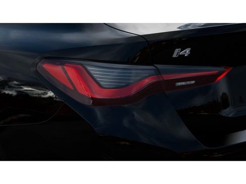 New 2026 BMW i4 xDrive40i image 8