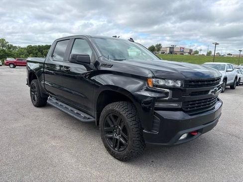 Used 2021 Chevrolet Silverado 1500 LT Trail Boss w/ LPO, Dark Essentials Package AWD/4WD image 9
