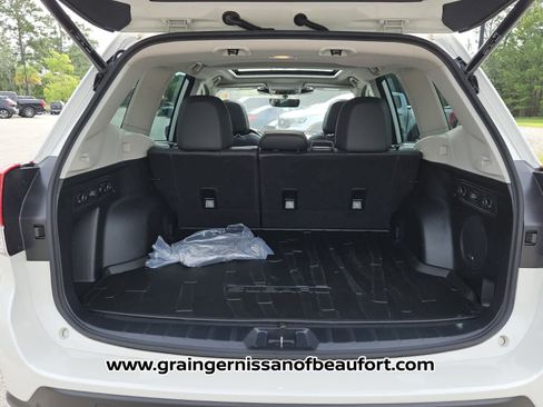 Used 2024 Subaru Forester Limited AWD/4WD image 6
