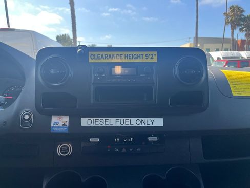 Used 2019 Mercedes-Benz Sprinter 144 image 18