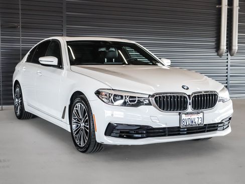 Used 2020 BMW 530i RWD image 10