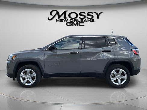 Used 2023 Jeep Compass Sport image 8