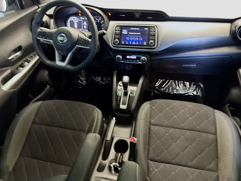Used 2019 Nissan Kicks SV FWD image 12