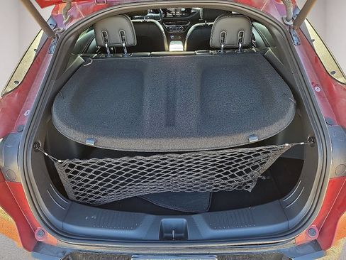 Used 2025 Buick Envista Sport Touring w/ Convenience II Package FWD image 14