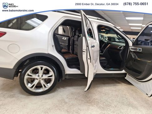 Used 2011 Ford Explorer Limited w/ 302A Rapid Spec Order Code FWD image 17