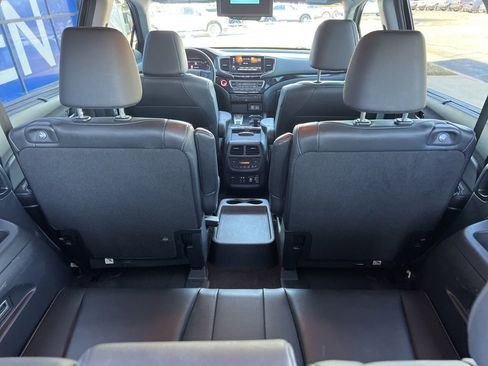Used 2019 Honda Pilot Touring image 23