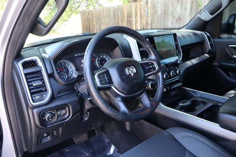 Used 2019 RAM 1500 Big Horn AWD/4WD image 8
