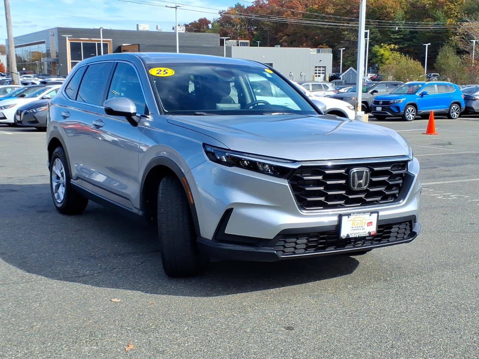 Used 2025 Honda CR-V LX image 3