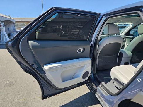 Used 2023 Hyundai Ioniq 5 Limited AWD/4WD image 15