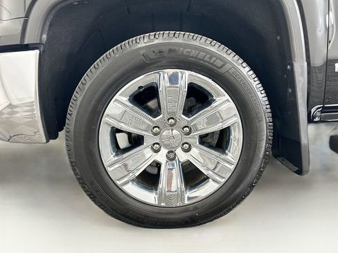 Used 2017 GMC Sierra 1500 SLT image 29