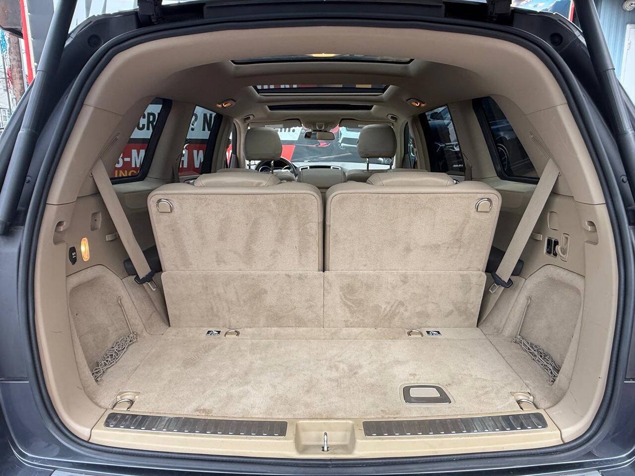 Used 2013 Mercedes-Benz GL 450 4MATIC image 29
