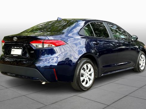 Used 2022 Toyota Corolla LE FWD image 12