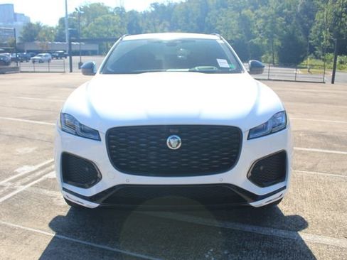 New 2026 Jaguar F-PACE R-Dynamic S image 8