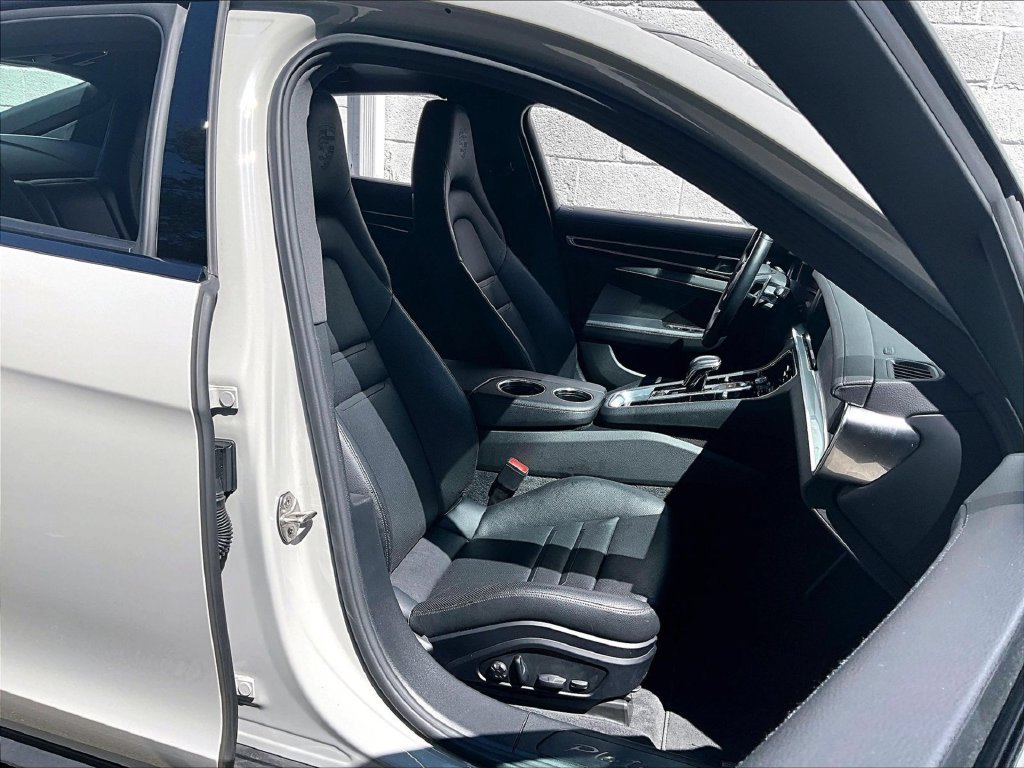 Certified 2023 Porsche Panamera 4 Platinum Edition AWD/4WD image 12