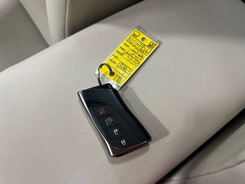 Used 2022 Lexus ES 350 w/ Premium Package image 43