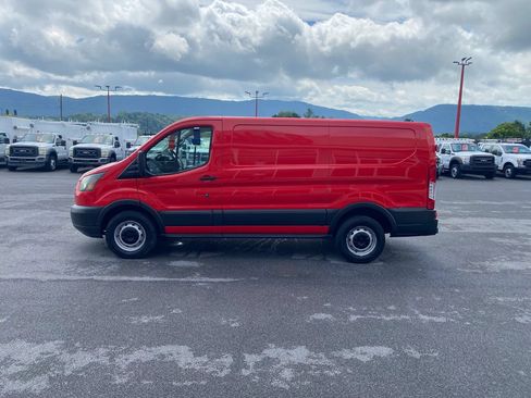 Used 2016 Ford Transit 150 130 Low Roof RWD image 5