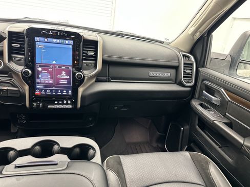 Used 2024 RAM 2500 Laramie w/ Safety Group AWD/4WD image 25