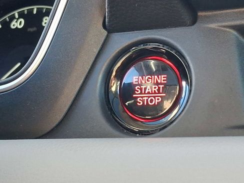 Used 2023 Honda Pilot Touring image 25