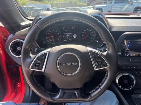 Used 2019 Chevrolet Camaro LT w/ Technology Package RWD image 15