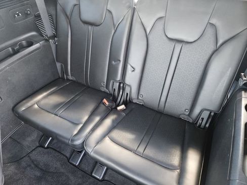 Used 2023 Kia Sorento SX image 32