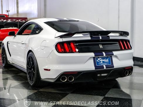 Used 2019 Ford Mustang Shelby GT350 w/ Technology Package RWD image 10