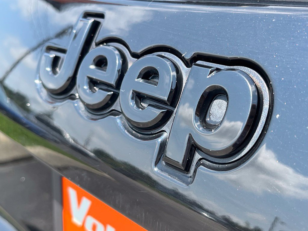 Used 2021 Jeep Compass Latitude FWD image 10