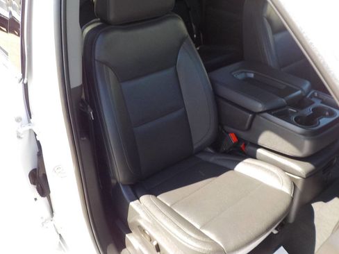 Used 2025 GMC Sierra 1500 SLT image 25