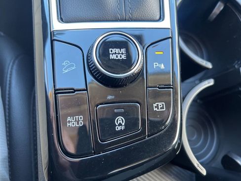 Certified 2025 Kia Sportage EX image 57