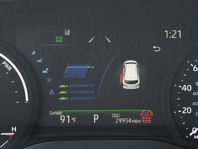 Used 2025 Toyota Sienna LE FWD image 15