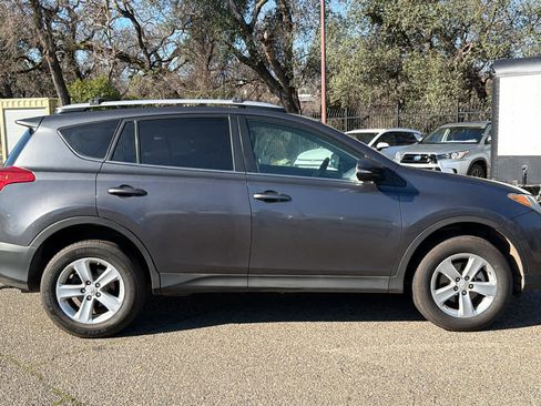 Used 2014 Toyota RAV4 XLE image 4