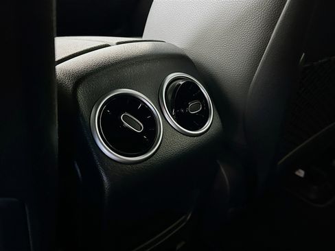 Used 2024 Mercedes-Benz EQB 250+ image 27