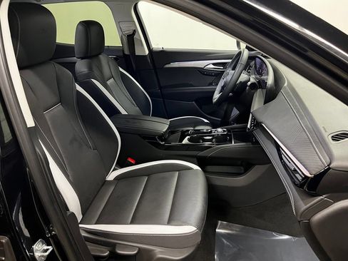 Certified 2025 Buick Envision Sport Touring AWD/4WD image 40