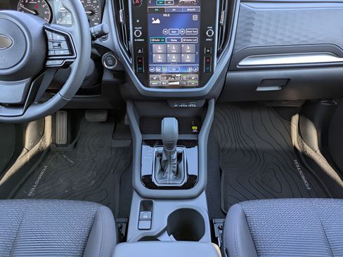 Used 2026 Subaru Forester Premium AWD/4WD image 15