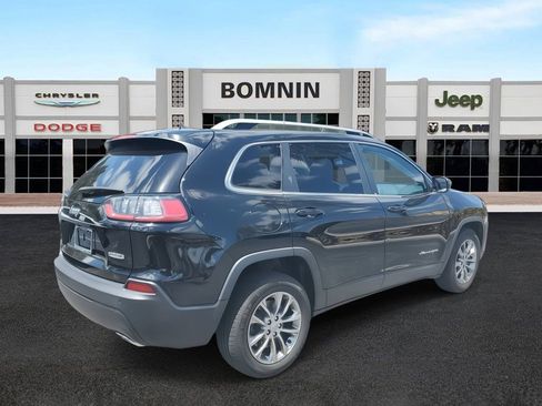 Used 2021 Jeep Cherokee Latitude Lux image 3