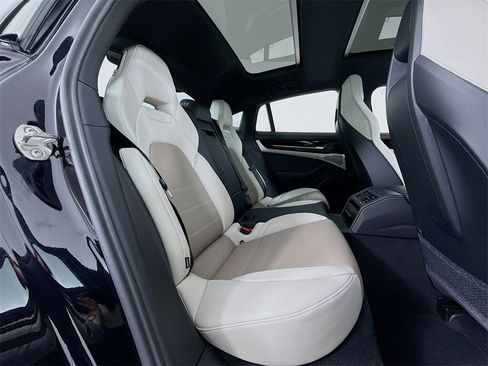 New 2026 Porsche Panamera image 29