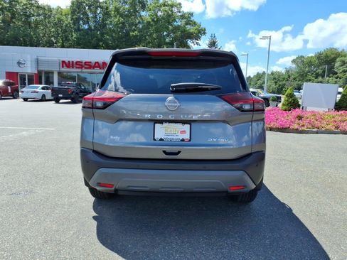 Certified 2023 Nissan Rogue SV AWD/4WD image 6