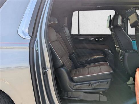 Used 2024 GMC Yukon XL Denali Ultimate image 22