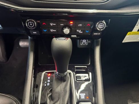 New 2026 Jeep Compass Limited image 3