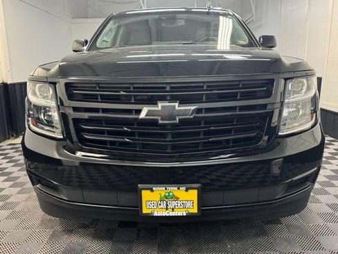 Used 2019 Chevrolet Tahoe LT w/ RST Edition AWD/4WD image 2