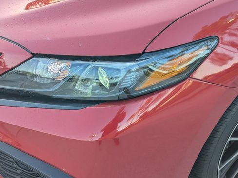 Used 2023 Toyota Camry SE w/ Convenience Package image 10