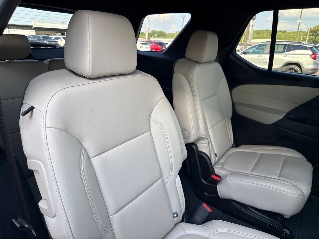 Used 2023 Chevrolet Traverse LT w/ LT Premium Package AWD/4WD image 15