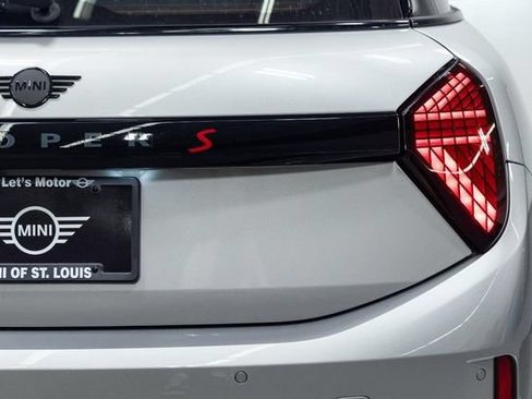 New 2026 MINI Cooper S FWD image 8