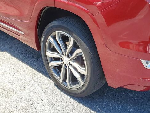 Used 2018 GMC Terrain Denali w/ Advanced Safety Package image 5