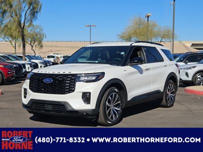 New 2025 Ford Explorer ST-Line w/ Premium Package